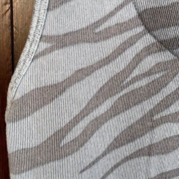 Live Love Lounge Zebra Print Karen Neuburger Tank Top Shirt Size Medium Blue - Picture 4 of 8